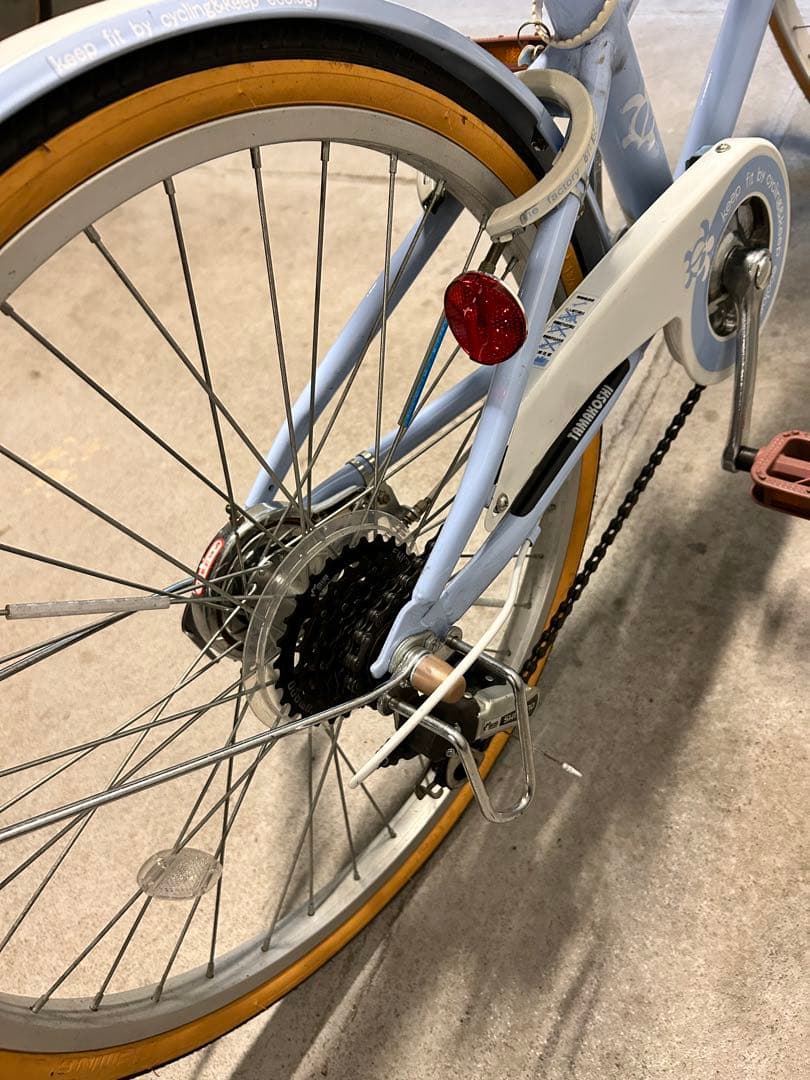 自転車22インチ 女の子 MAHALO 6段変速 【手渡し限定】