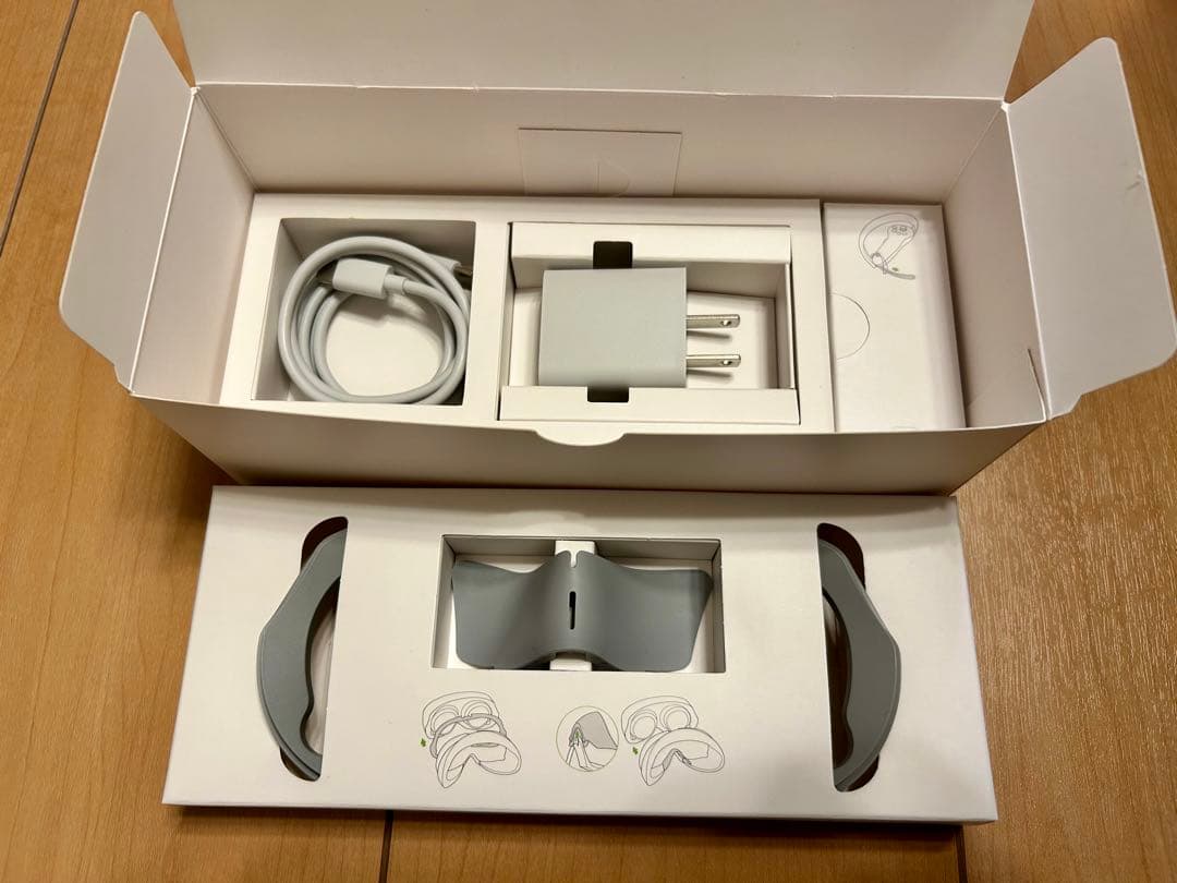 セール中【美品】Pico 4 VRヘッドセット 128GB おまけ3点付き！