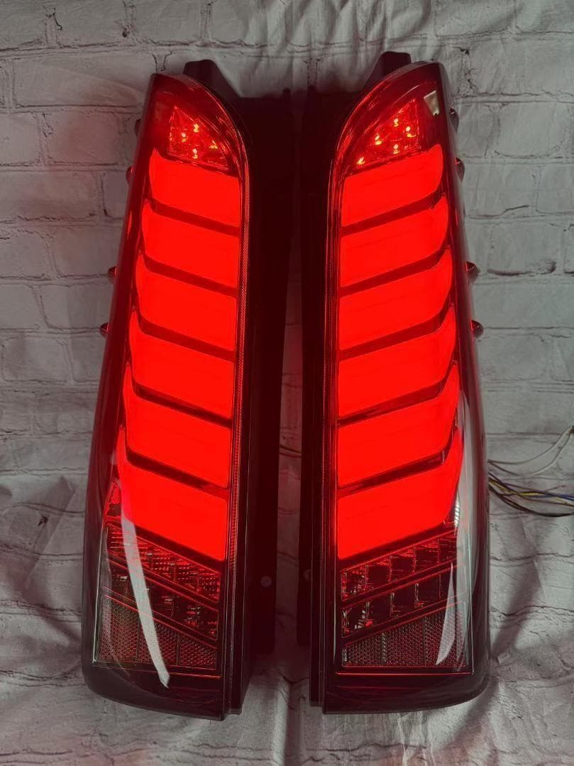 200系ハイエーステール　流れるウインカー　オープニングモーション　新品