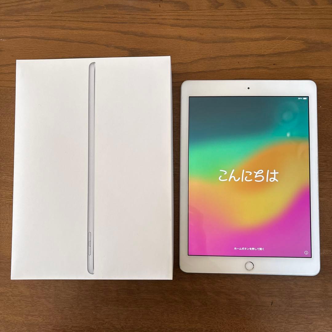 iPad 第6世代　32GB Wifi モデル　（箱付き）