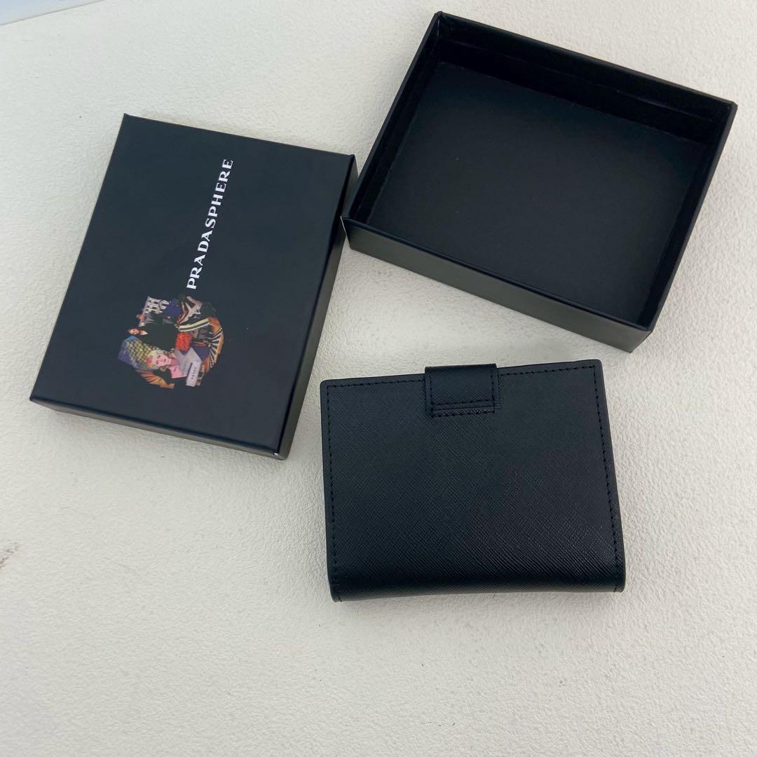 PRADA サフィアーノレザー 二つ折り財布 中古品