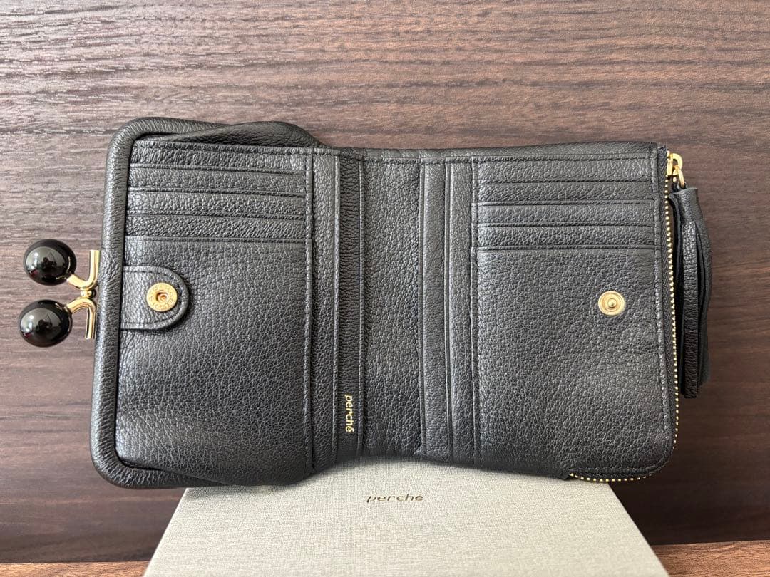 【値下げ】perché ドット柄 二つ折り財布 黒
