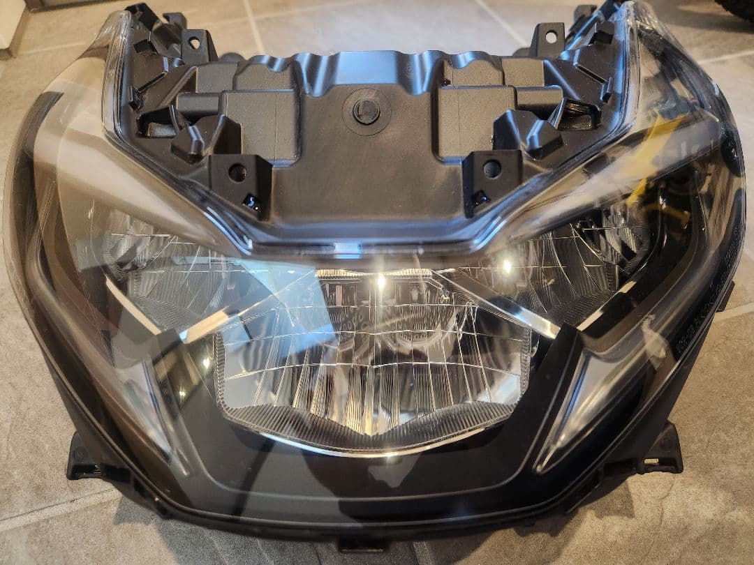 PCX125 (JK05-100)純正 へッドライト