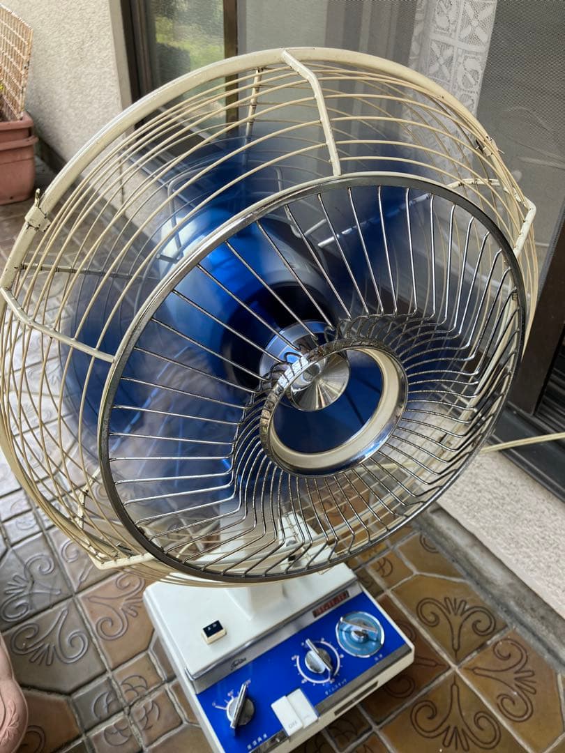 東芝 扇風機 MN 30㎝ 4枚羽 昭和レトロ アンティーク 稼動品