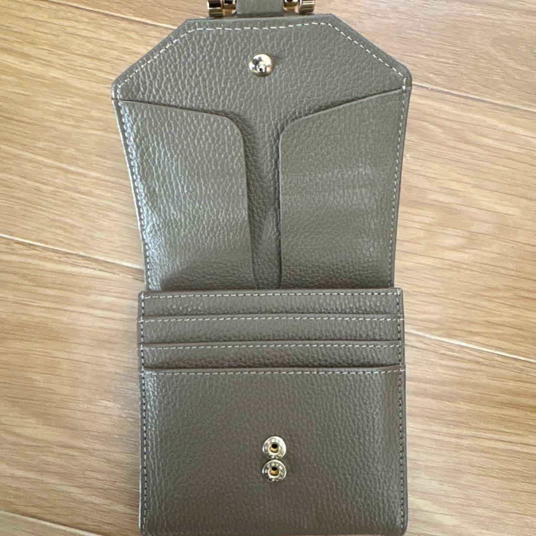 ブラウン レザー 二つ折り財布 ゴールド金具