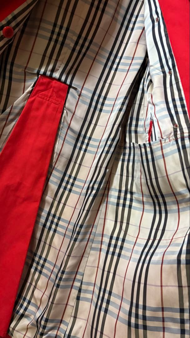 Burberry's 赤 裏ノバチェック トレンチコートクリーニング済L