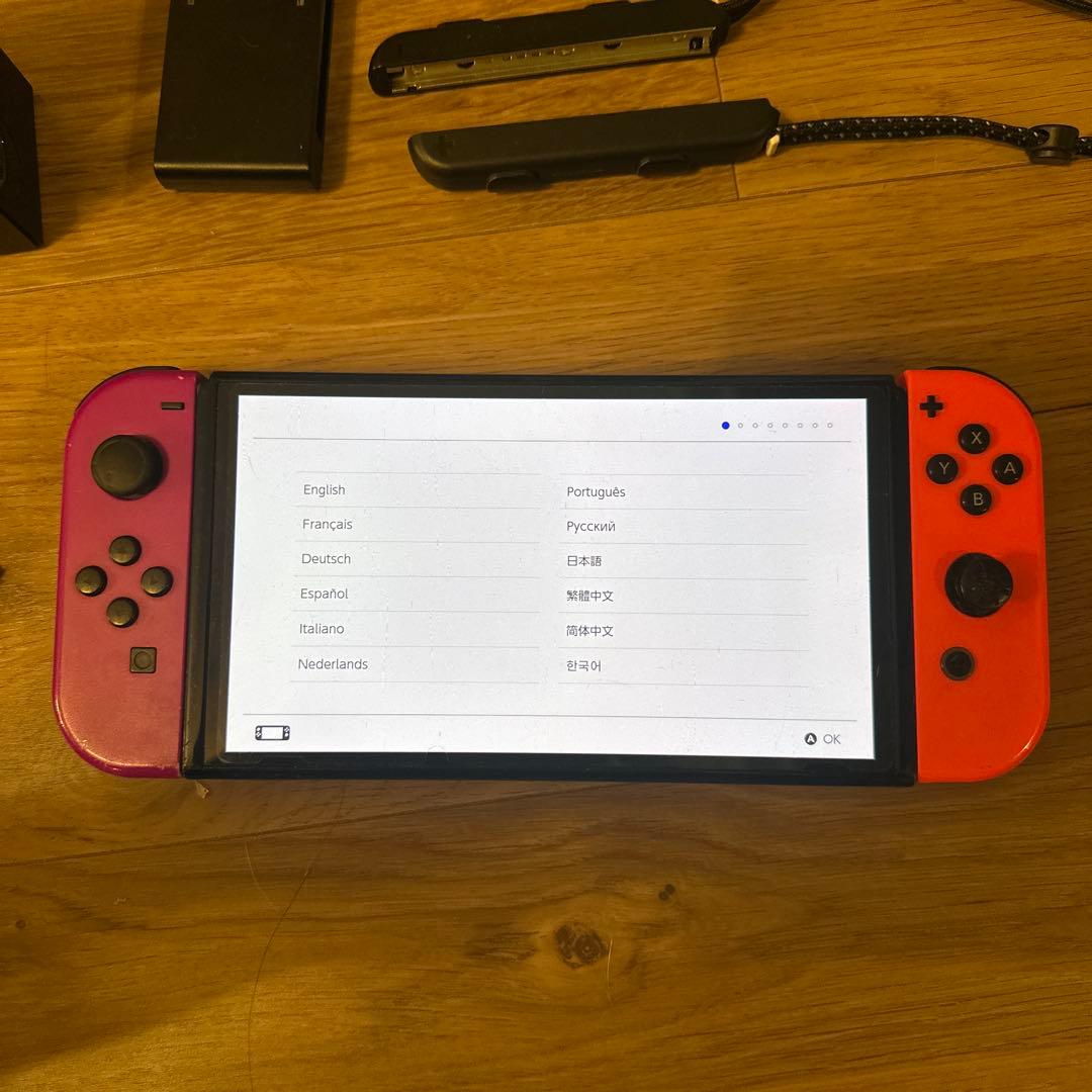 Nintendo Switch 有機EL本体 赤/紫