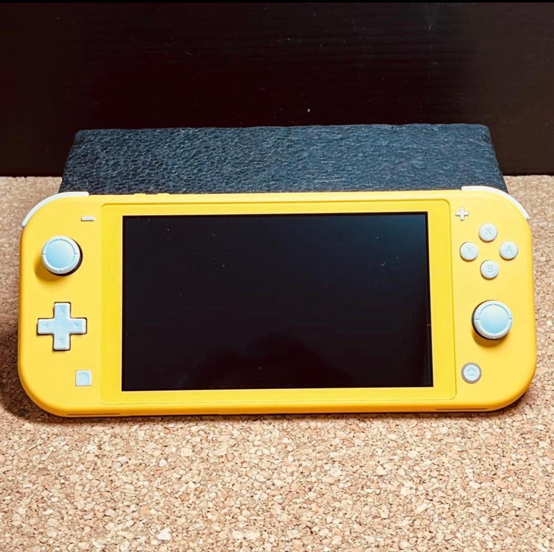Nintendo Switchライト本体イエロー ACアダプター.ガイド2020