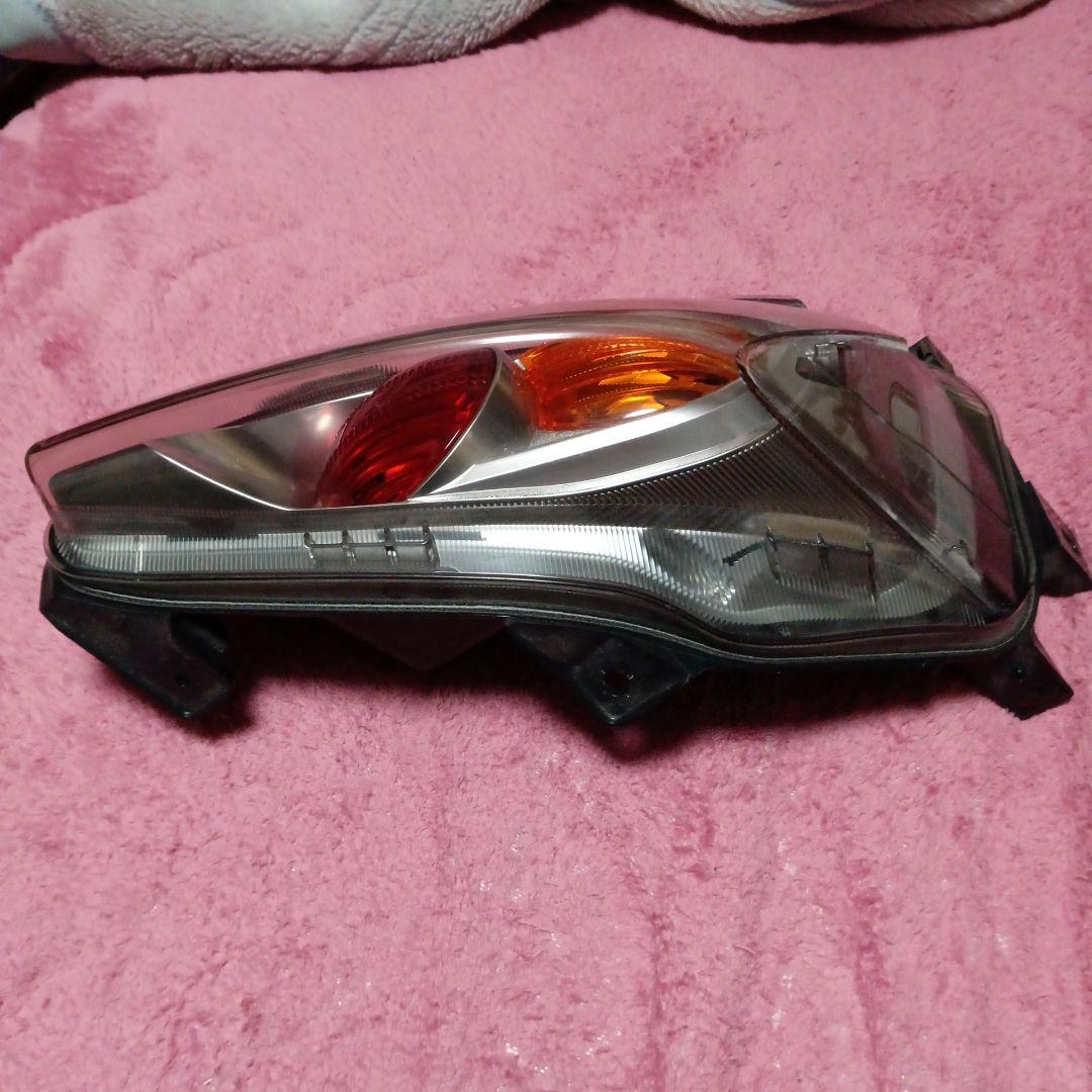 フォルツァZ　MF10 テールランプ 左 　P7575