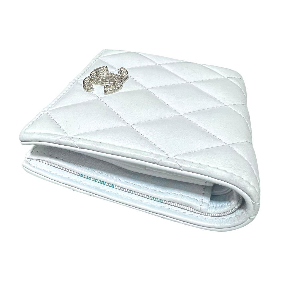 シャネル CHANEL ラムスキン ン マトラッセ 二つ折り財布 コンパクト財布
