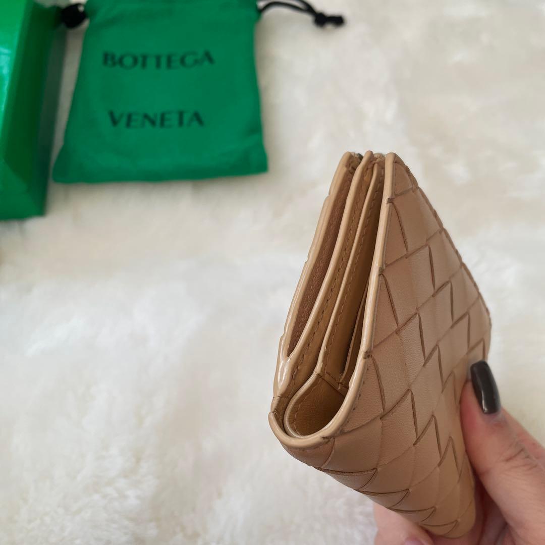 Bottega Veneta 二つ折り財布 ベージュ