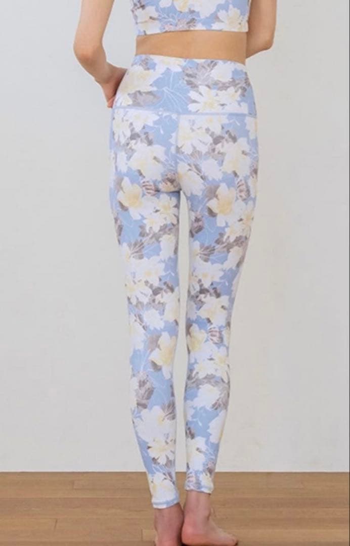 新品未使用SUKALAスカーラ花柄ハイウエストレギンス Lサイズ