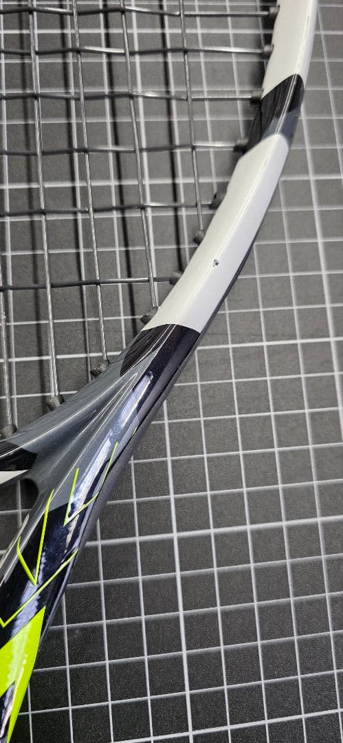 Babolat Pure Aero 硬式テニスラケット G2