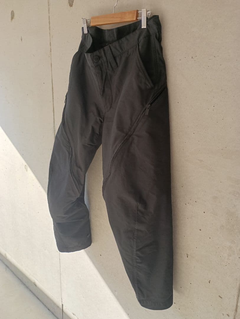C*n様 issey miyake ジッパー デザイン パンツ 変形