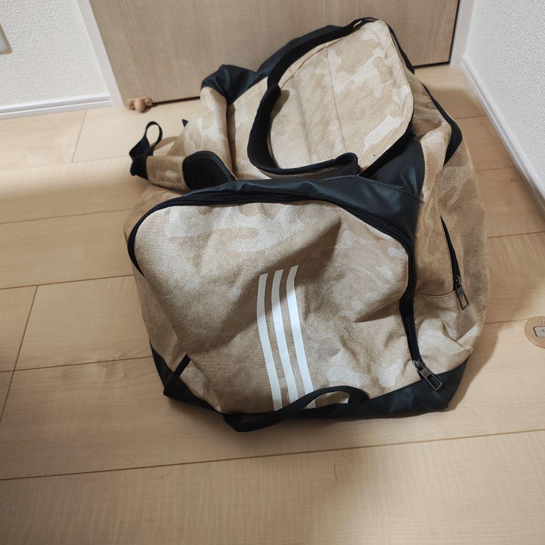 adidas カモフラージュ ボストンバッグ