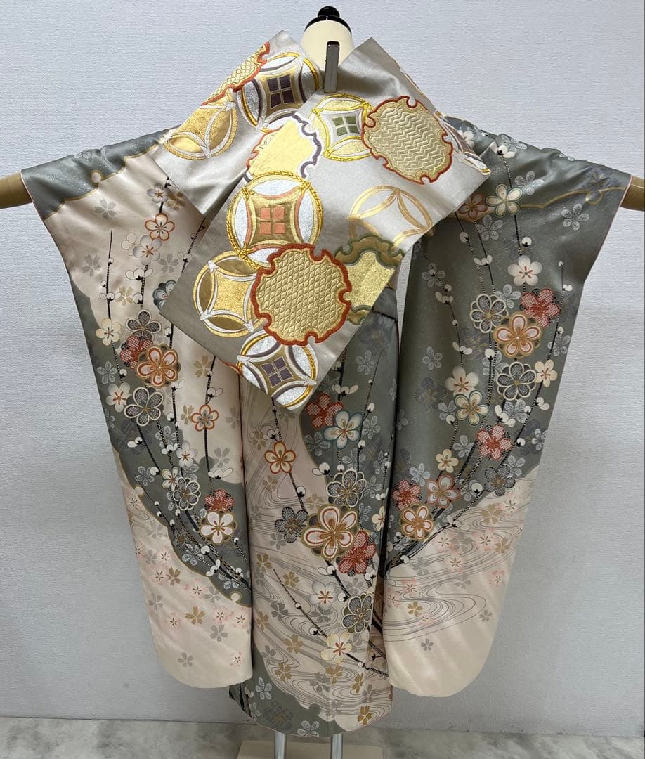 振り袖　フルセット　長襦袢　金彩加工　刺繍入り　白　桜　梅　成人式　839