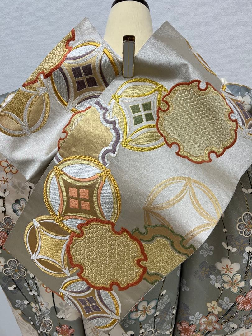 振り袖　フルセット　長襦袢　金彩加工　刺繍入り　白　桜　梅　成人式　839