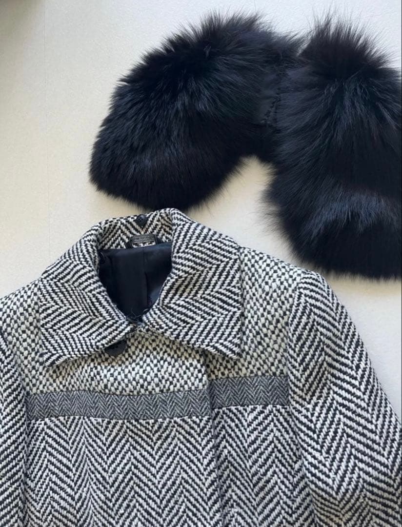 【超美品】GIANNI VERSACE ヴェルサーチレディース　ロングコート