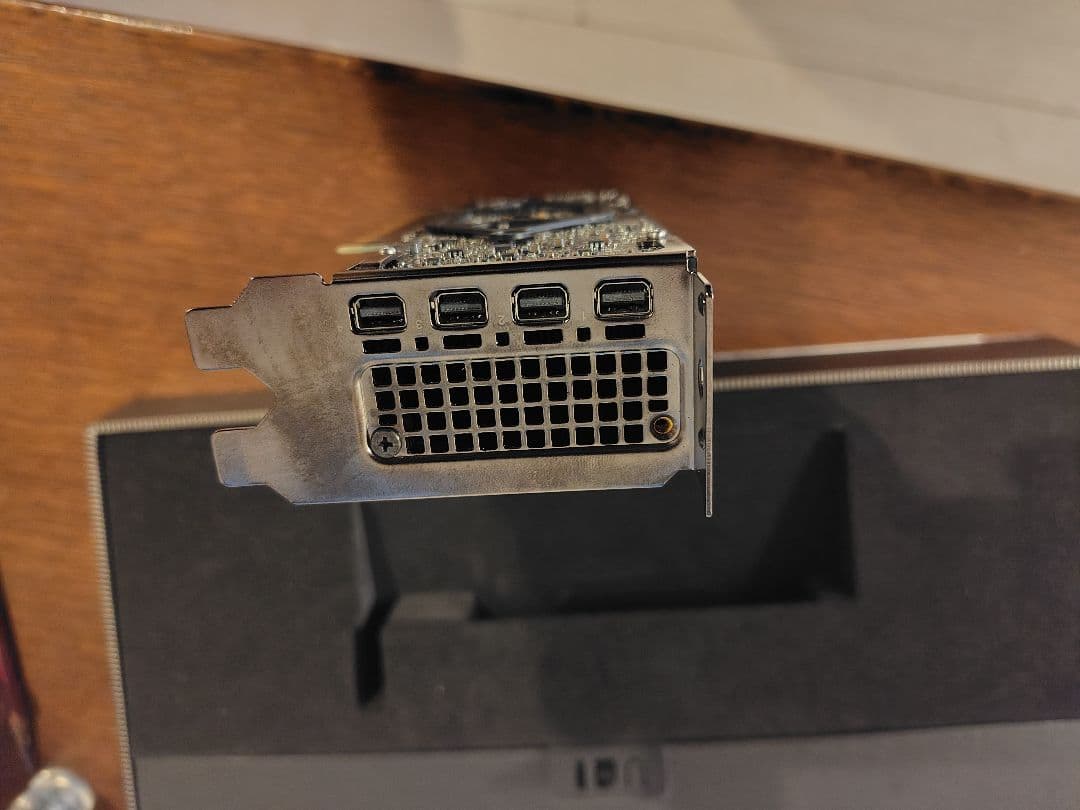 NVIDIA a2000 6GB グラフィックボード