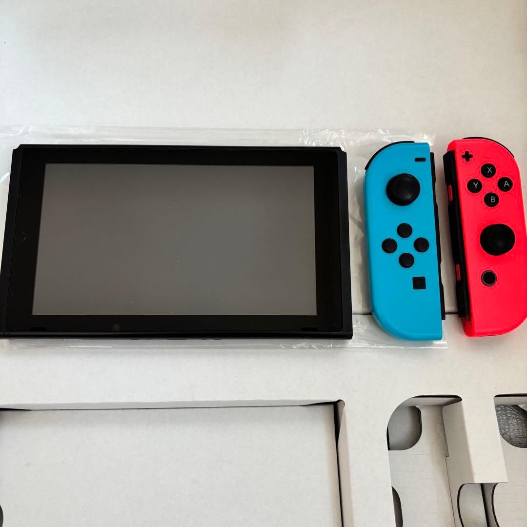 Nintendo Switch 本体 青/赤 Joy-Con付き　箱あり