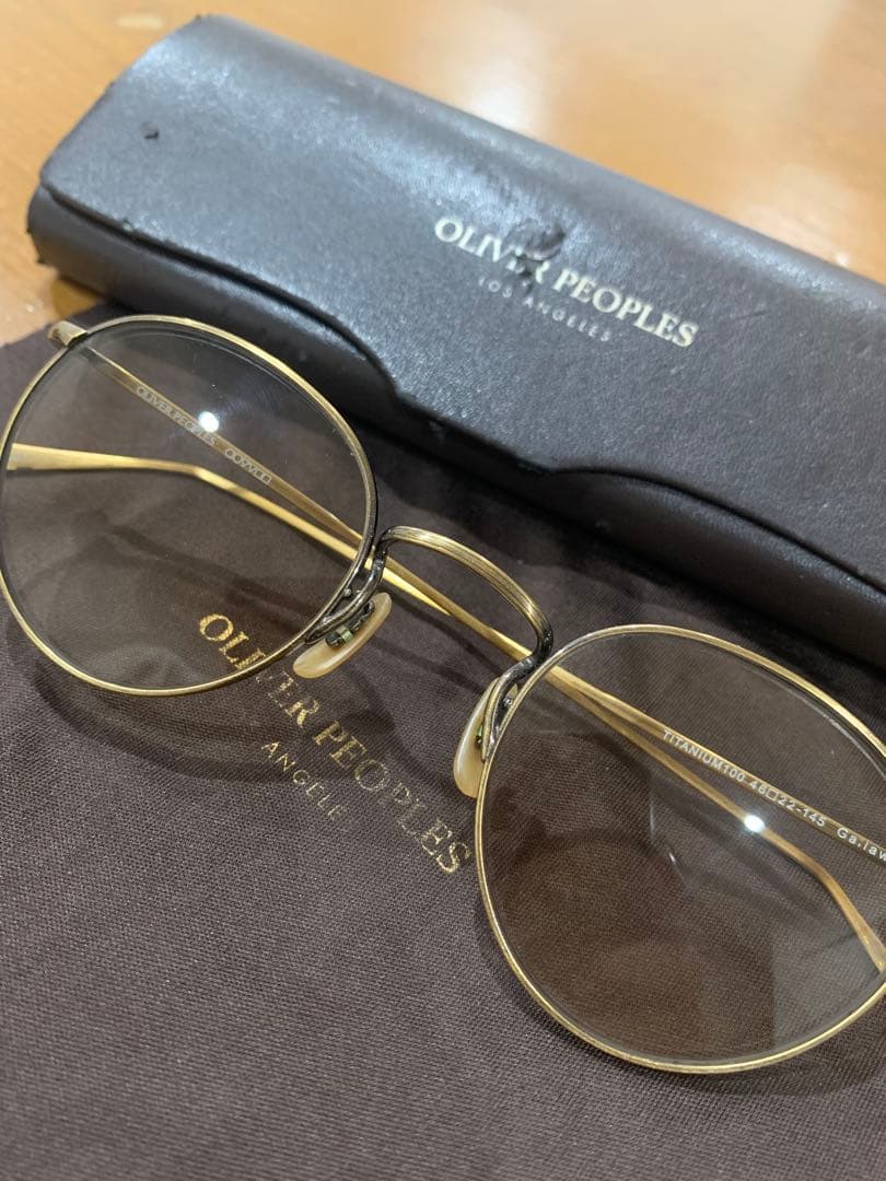 OLIVER PEOPLES ライトブラウン