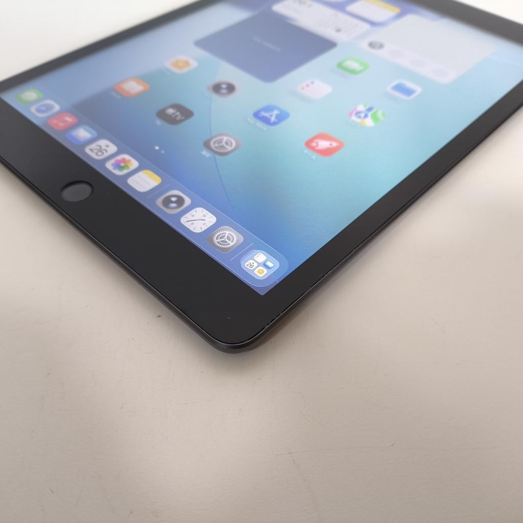 Apple iPad 第8世代　32GB　No425