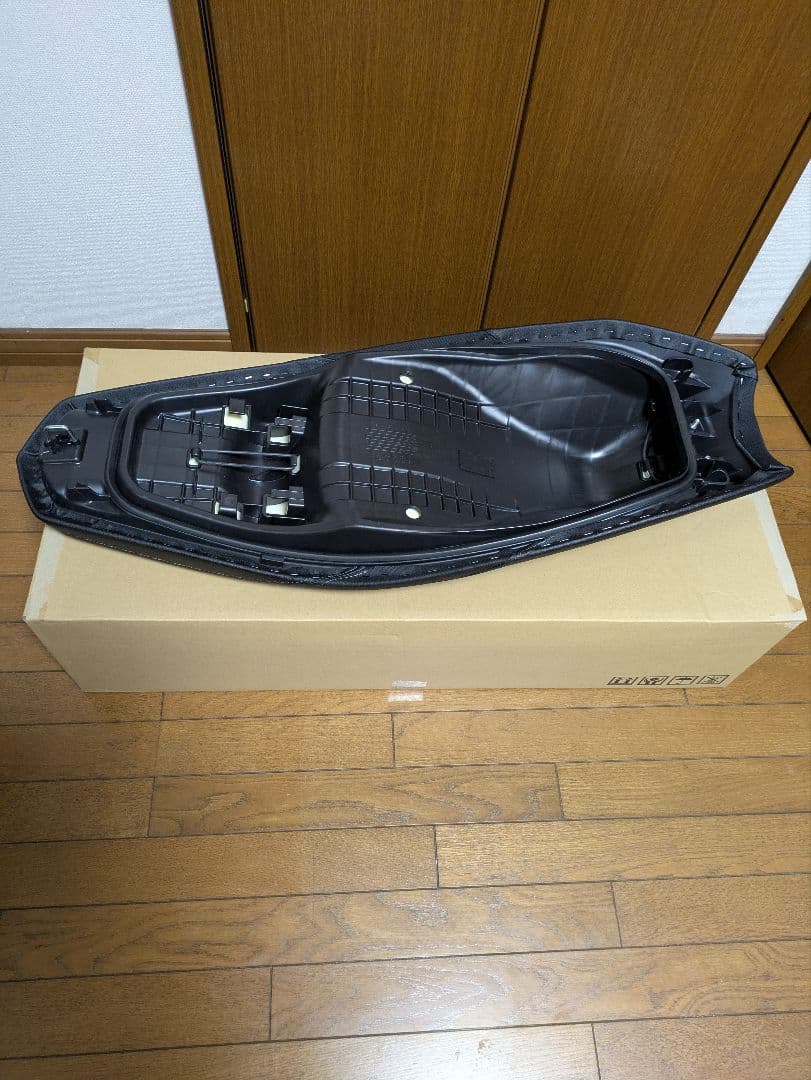 【新車外し】ホンダPCX125/160バイク用スポーツシート ブラック 未使用
