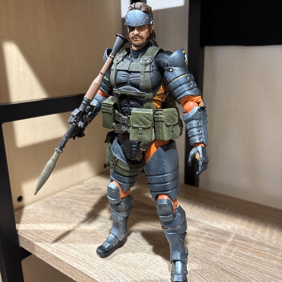 メタルギアソリッドピースウォーカー プレイアーツ改 スネーク バトルドレス 箱無