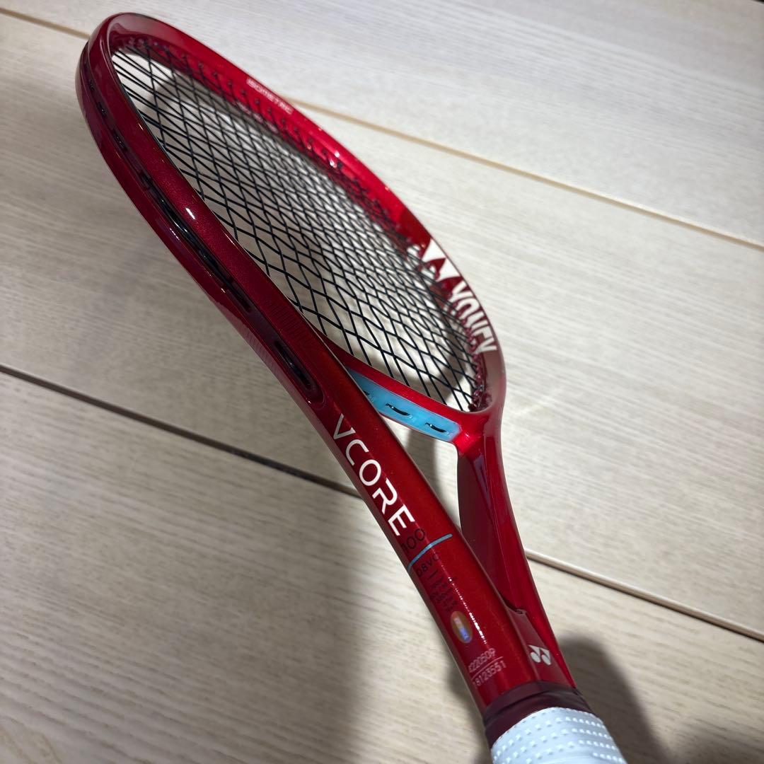 【美品】YONEX VCORE 100 ブイコア