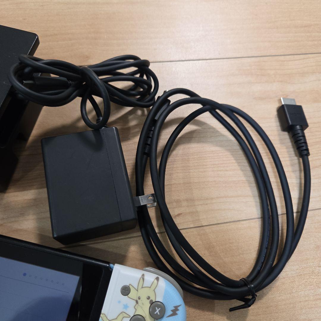 Nintendo Switch 本体 ブラック初期化済ピカチュウコントローラー付