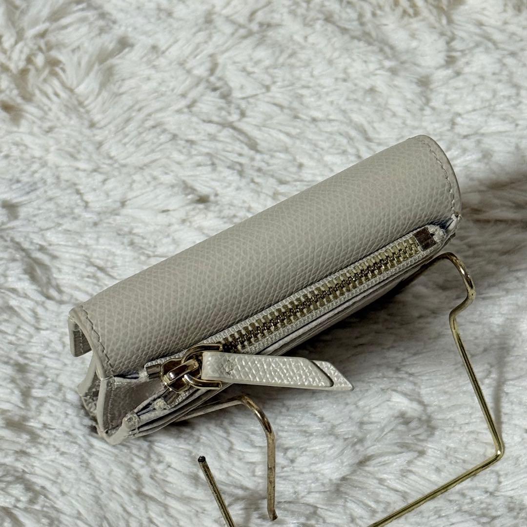 新品未使用✨　CAFUNE カフネ　ダブルCウォレット　三つ折り財布