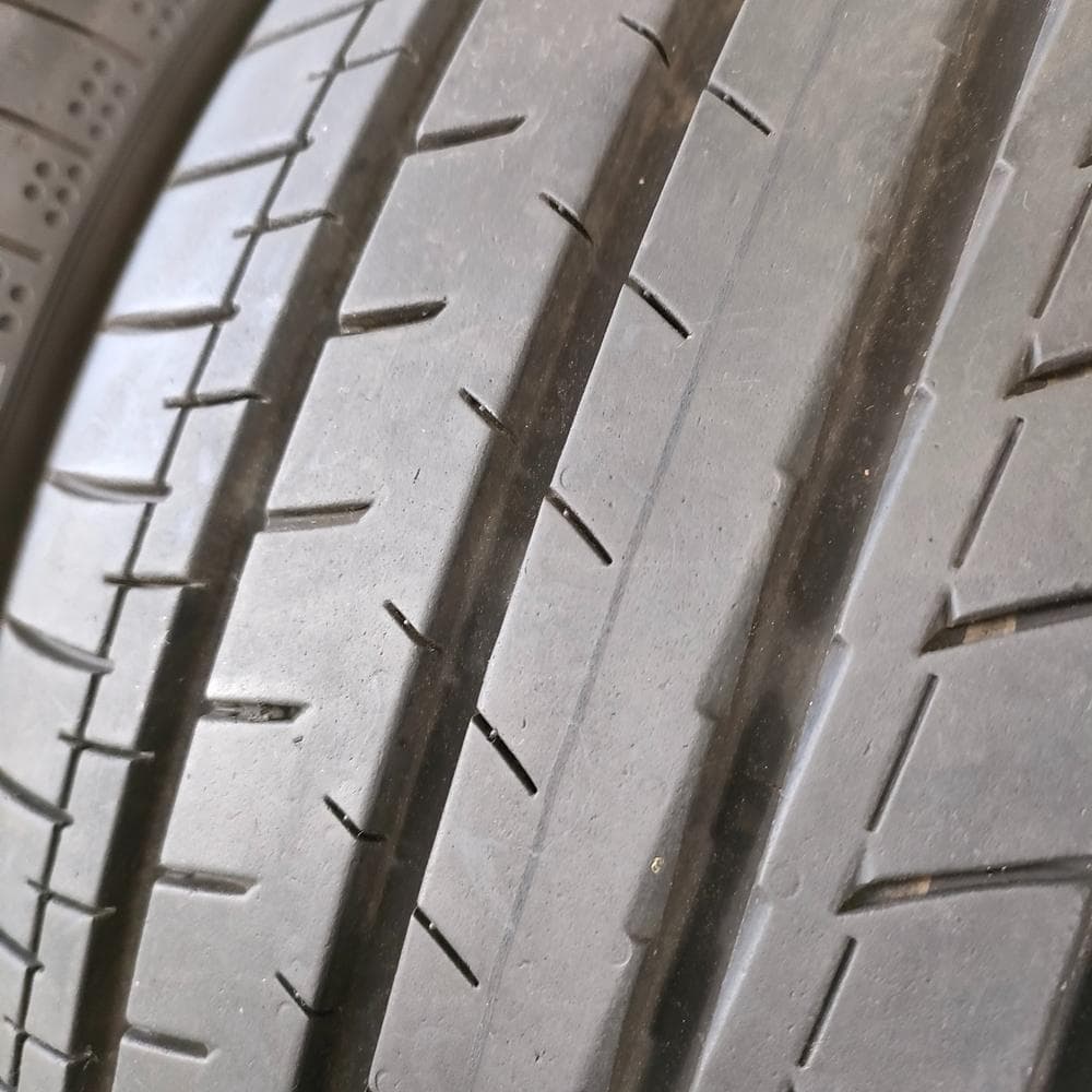 タイヤ・ホイール YOKOHAMA 225/45R18 BluEarth AE51 YA2567