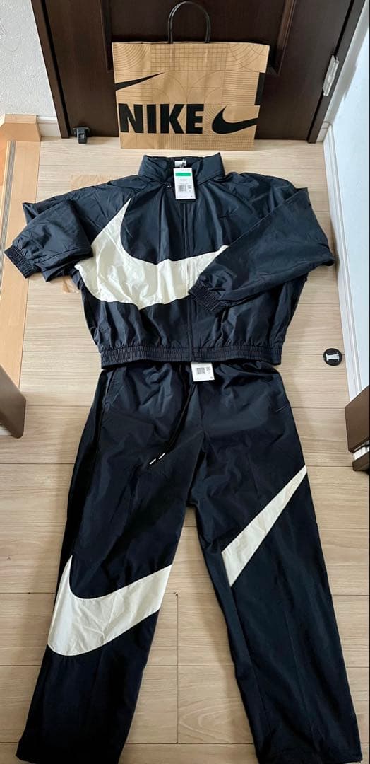 【新品・タグ付き】NIKE セットアップ　ウーブンジャケット　ウーブンパンツ