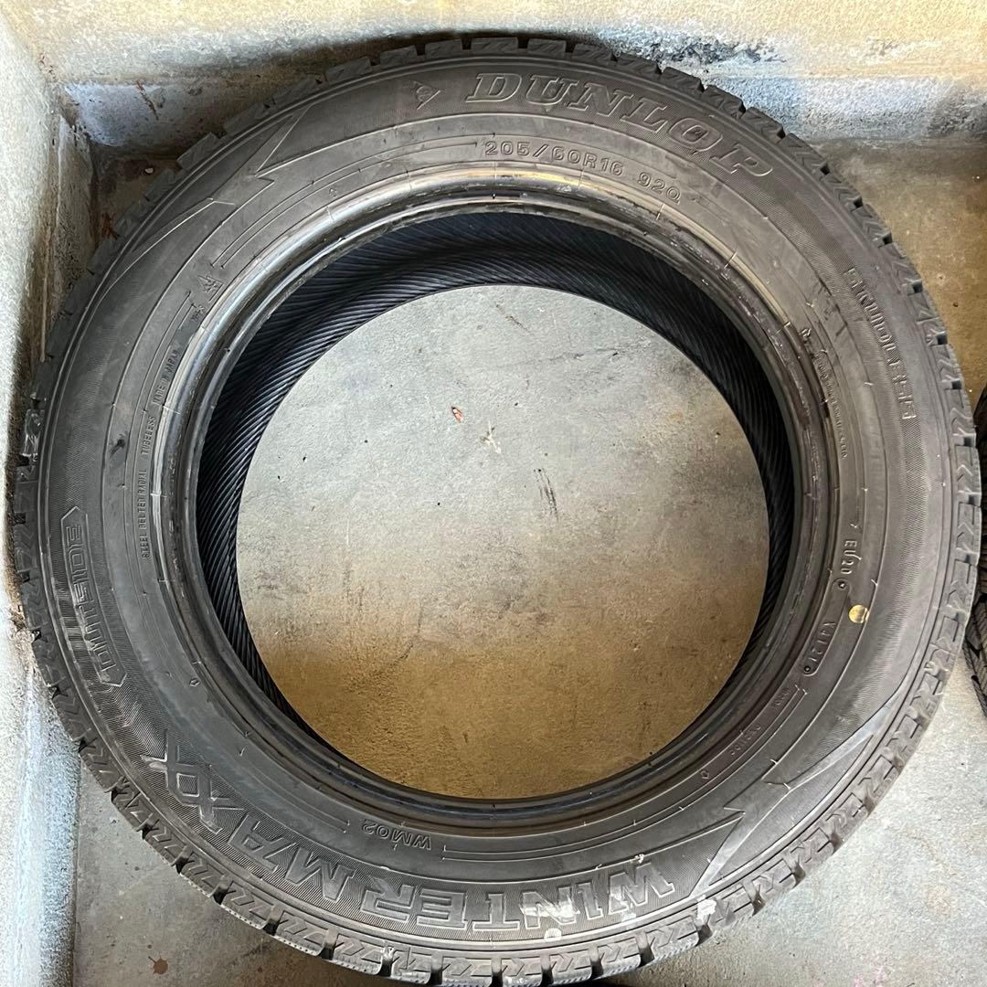 205/60r16 スタッドレスタイヤ 4本