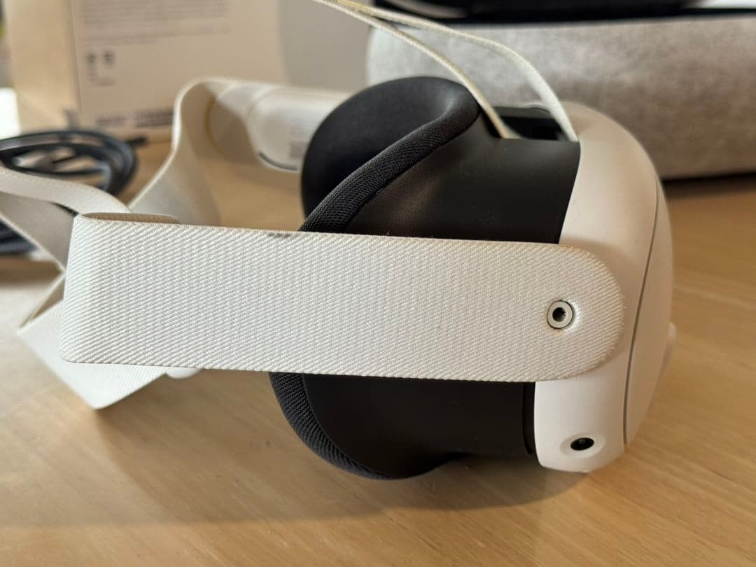  Quest 3 VRヘッドセット 128GB ケース付き