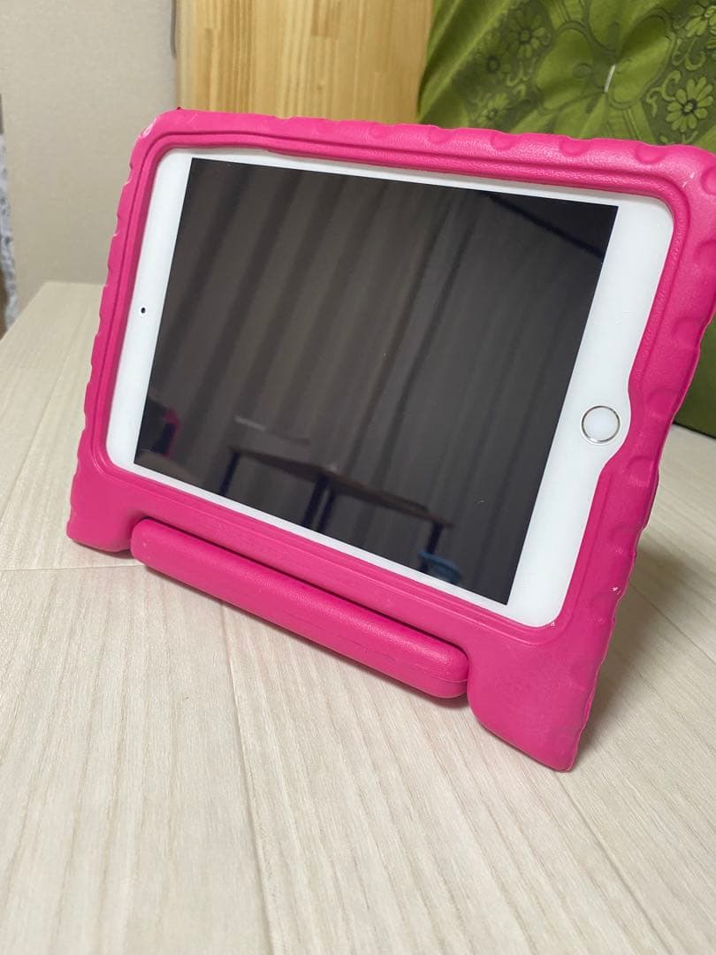 ピンク iPad ハンドル付きケース付き