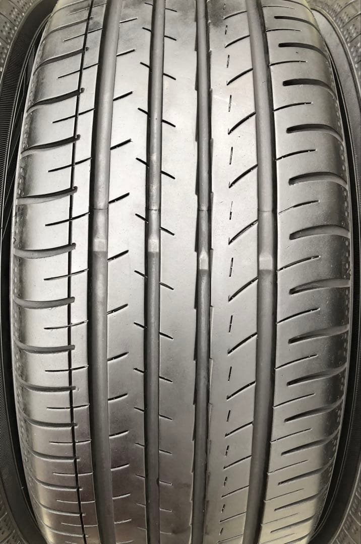 205/55 R16 YOKOHAMA BluEarth-GT AE51、