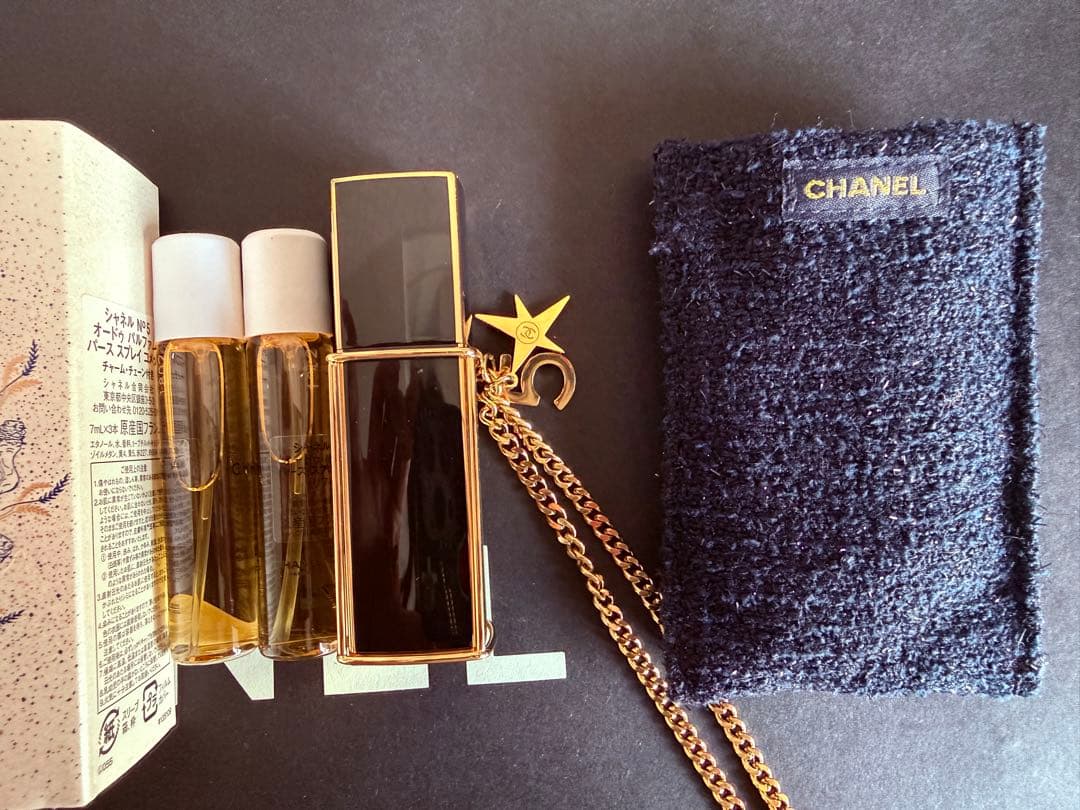A &M　CHANEL シャネル　クリスマスコフレ限定チャーム N°5