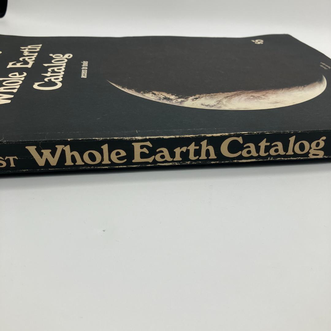 ラストホールアースカタログ　1971年　全地球カタログ　ビンテージ 　洋書