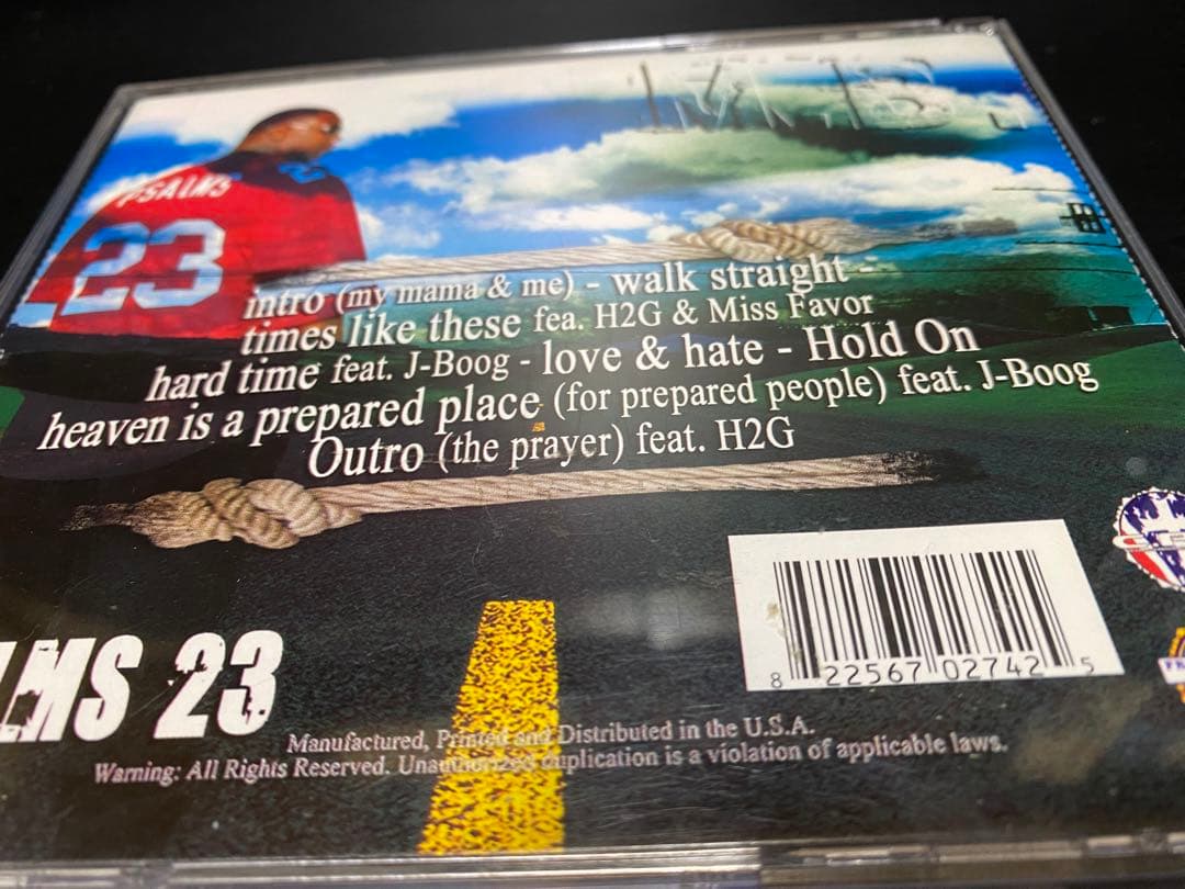 洋楽 MAMA'S BOY/HOLD ON