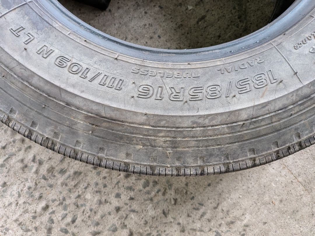 185/85R16 111/109 2023年　２本セット