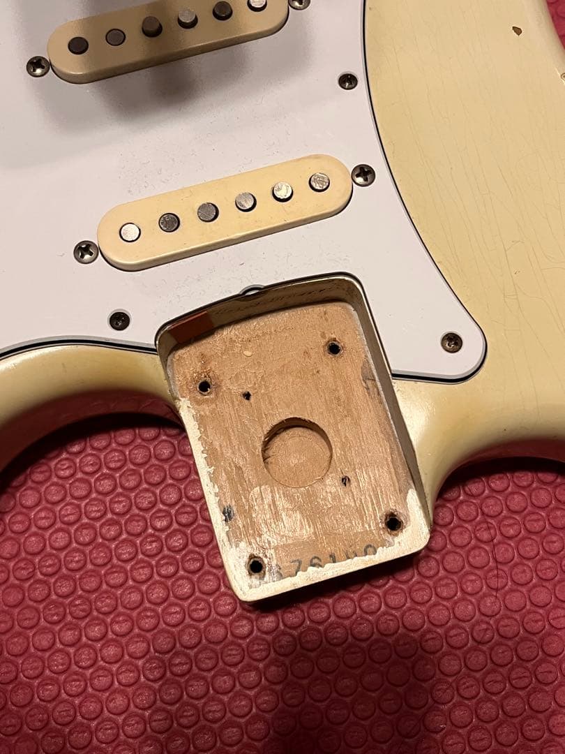 t*u様 超初期&CSPU搭載！Road Worn Stratocaster 白