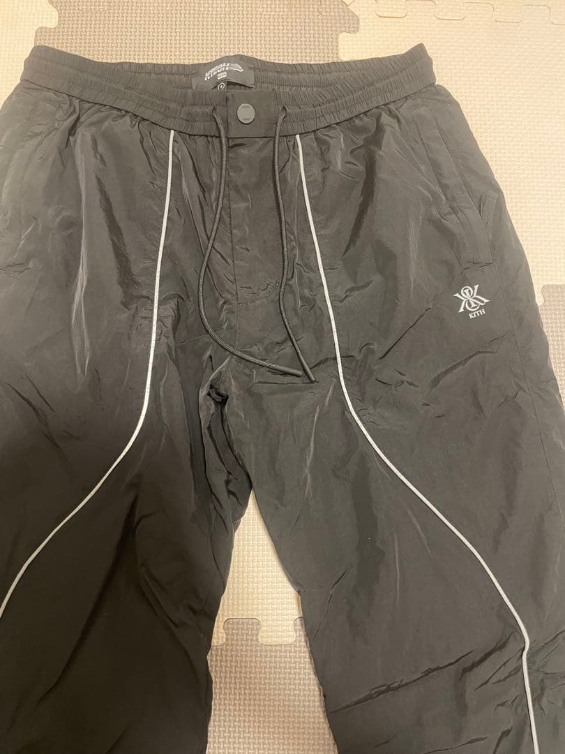 kith k-techナイロンパンツ