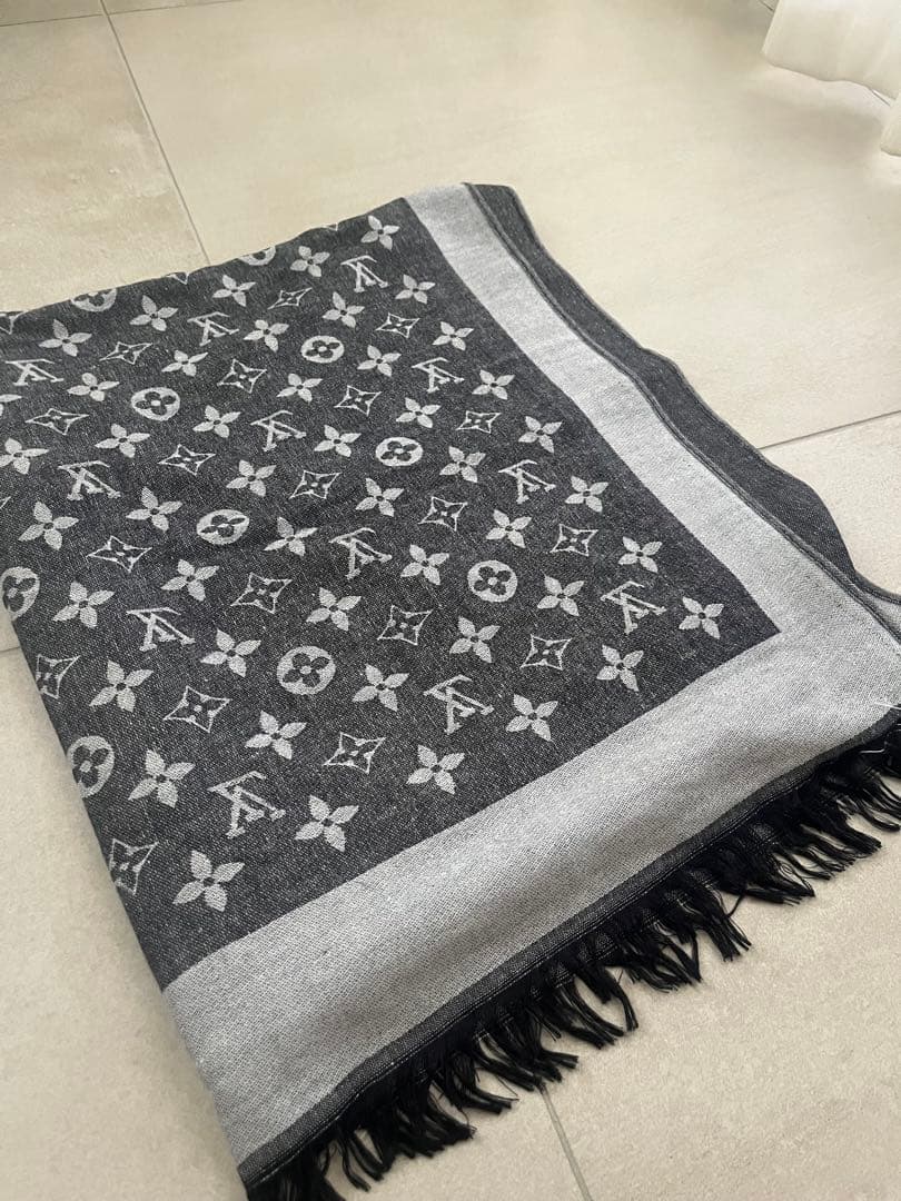 【美品】ルイヴィトン モノグラム ショール グレー×ブラック 大判