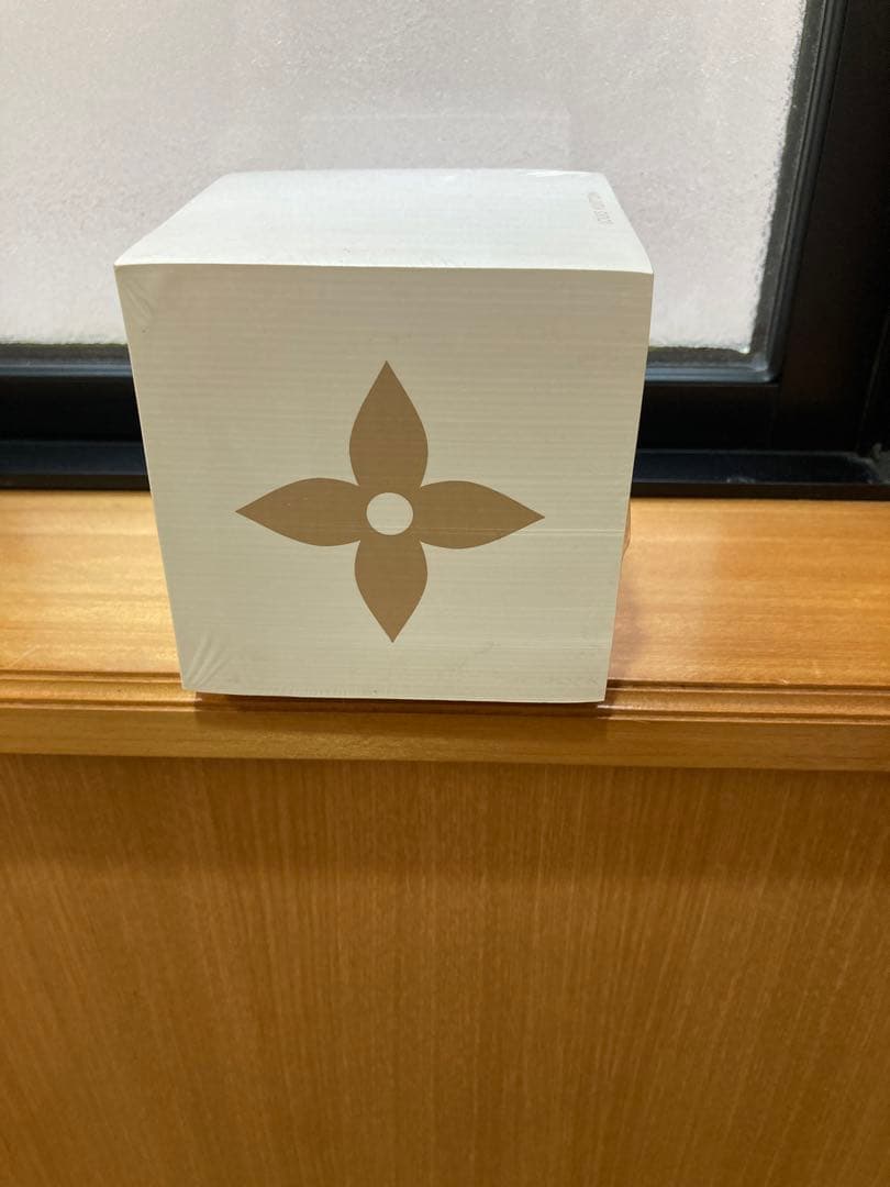 未使用品Louis Vuitton メモ帳 キューブ型ノベルティ非売品