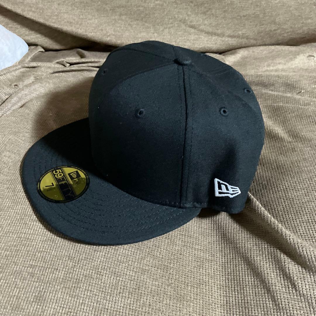 supreme アンタイヒーローNew Era 59FIFTY キャップ