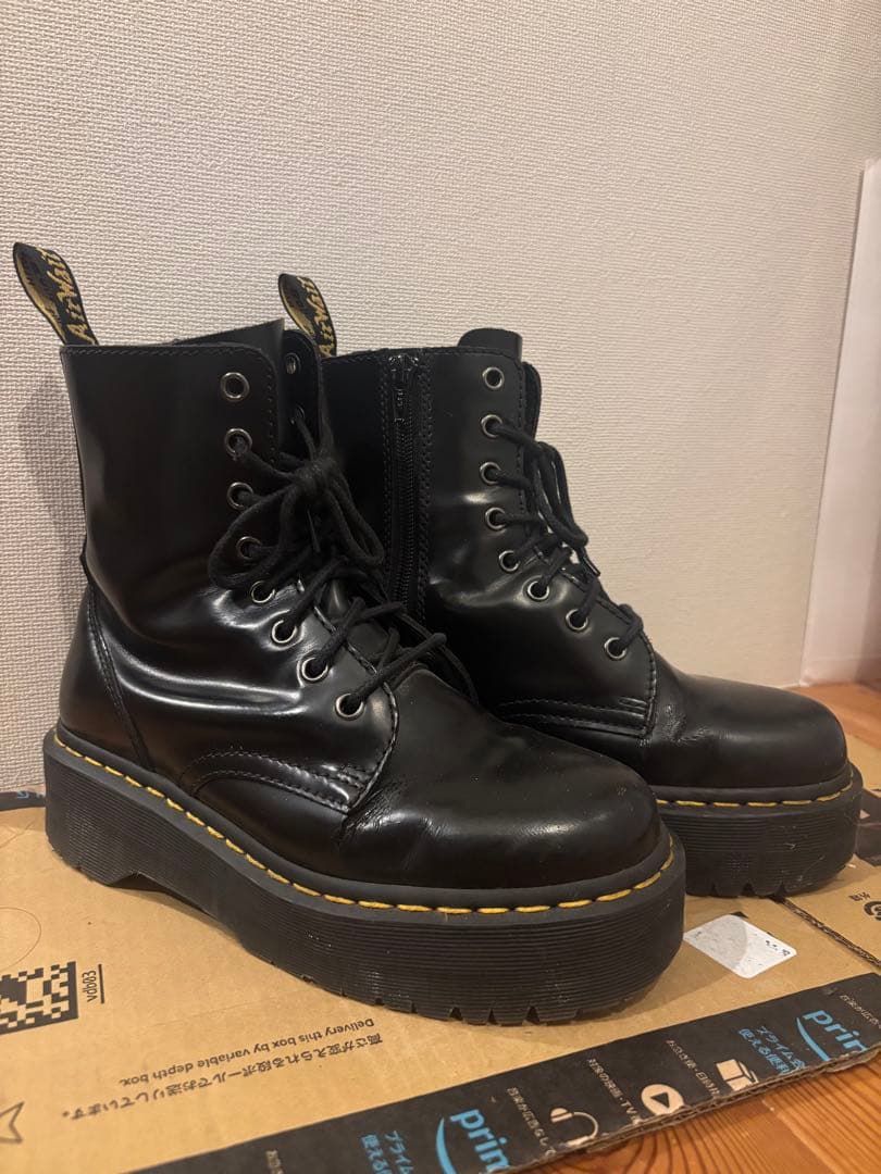 Dr. martens JADON 8ホールブーツ