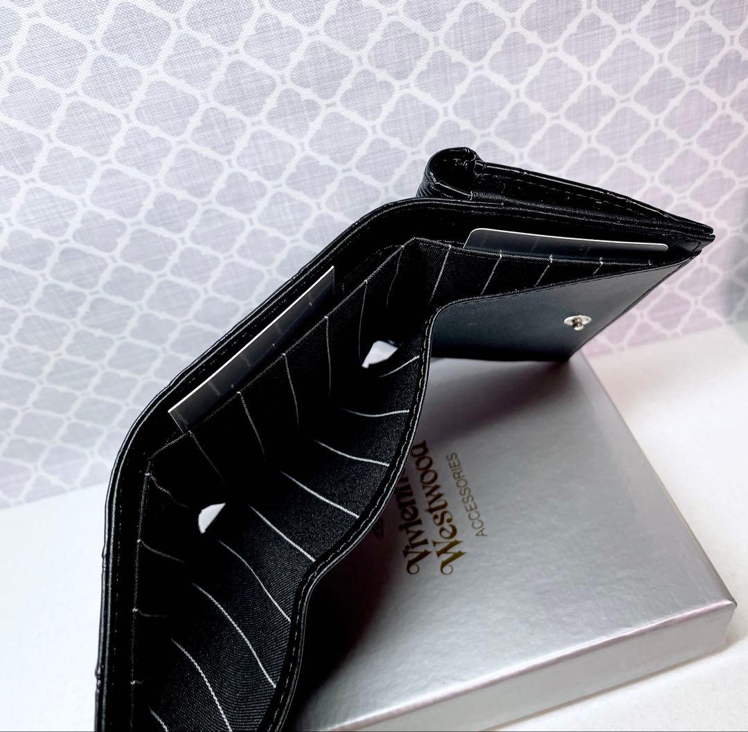 【内柄も素敵☆最新】Vivienne Westwood 三折財布