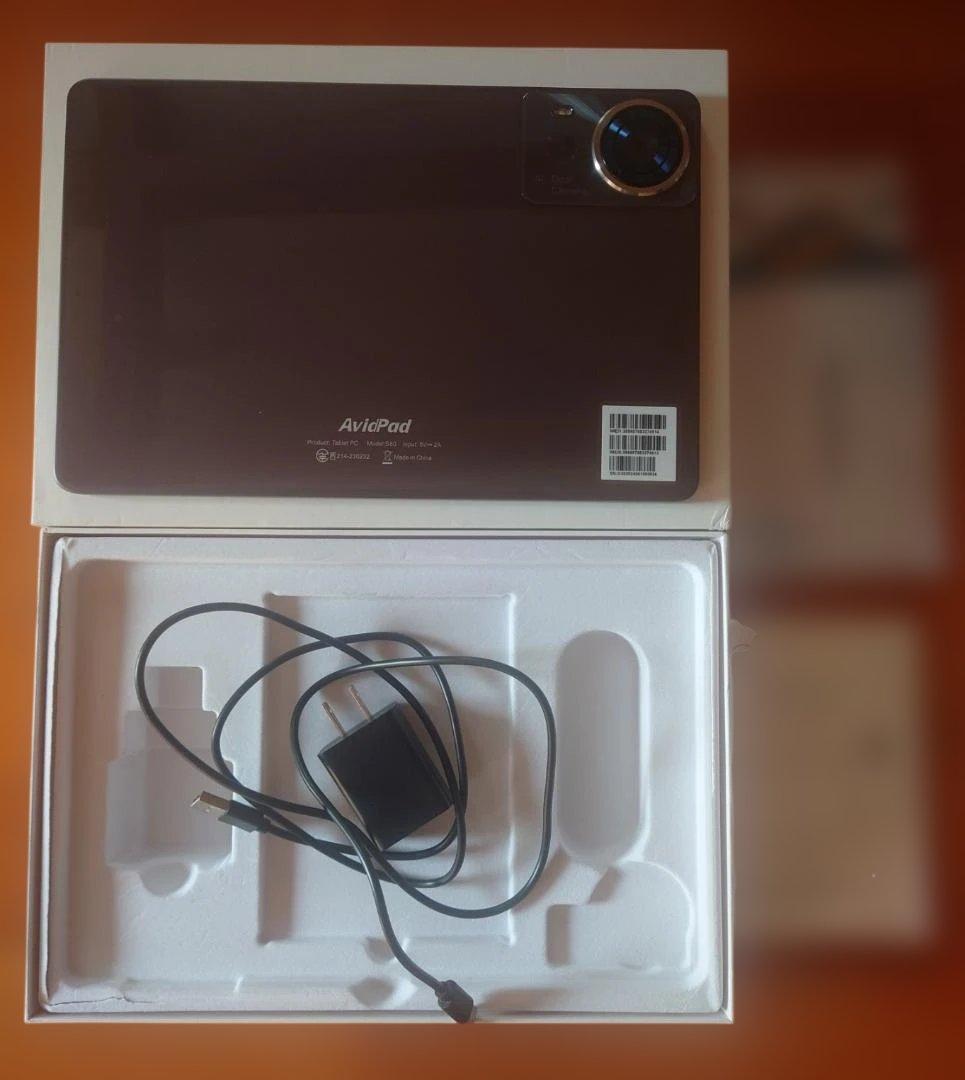 AvidPad S80 アンドロイドタブレット