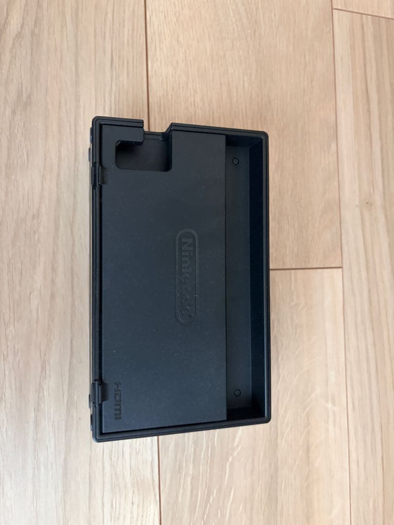 送料込美品・microSD付属・ニンテンドースイッチ本体・周辺機器
